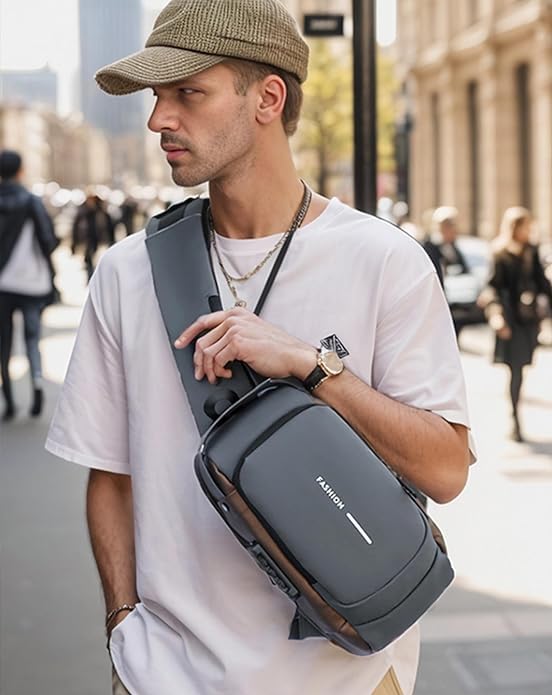 Shoulder Bag with USB charging